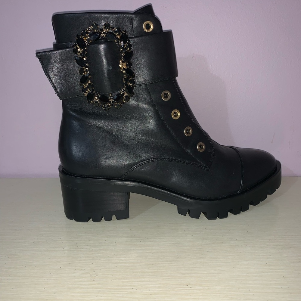 Brand new REAL LEATHER KARL LAGERFELD boots
